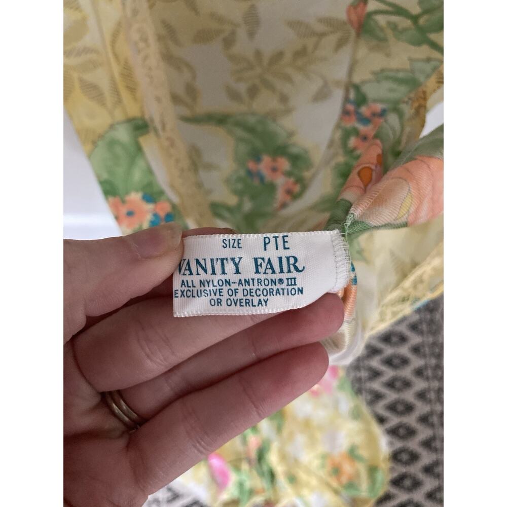 VTG Vanity Fair Floral Peignoir Robe Nightgown Negligee Set Small Made In USA - Picture 6 of 12